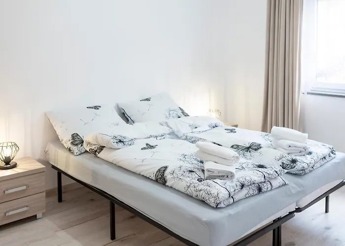 Kawalek Podlogi * Piechowice (Karkonosze)