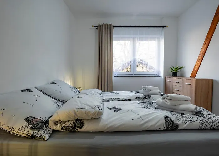 Kawalek Podlogi Apartmán Piechowice (Karkonosze)