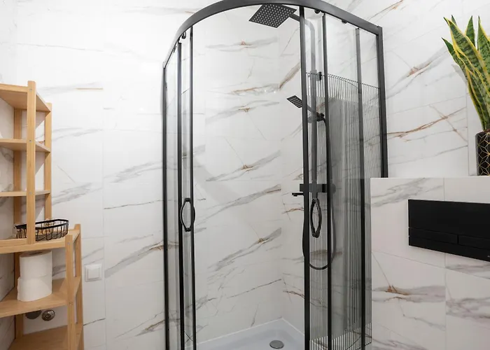 Kawalek Podlogi * Piechowice (Karkonosze)